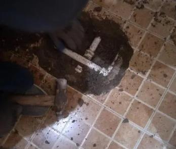 正阳卫生间漏水维修公司为您分享下卫生间渗水如何处理及注意事项